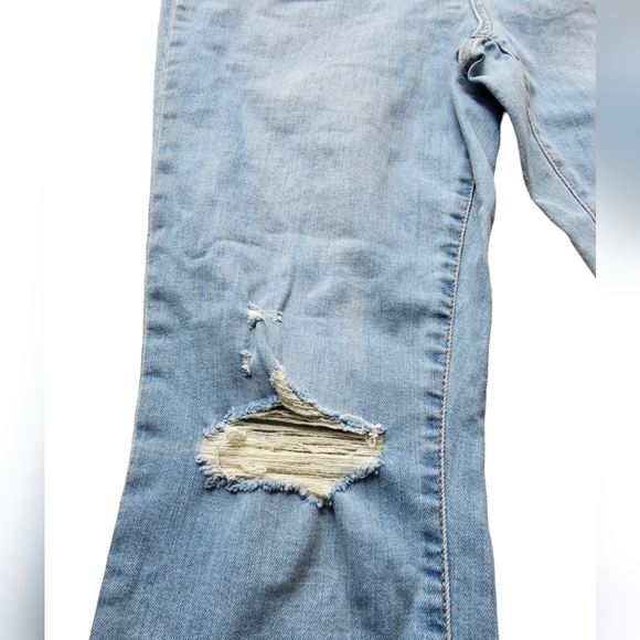 B4 Women's High-Rise Skinny Jeans - Universal Thread - Picture 4 of 15